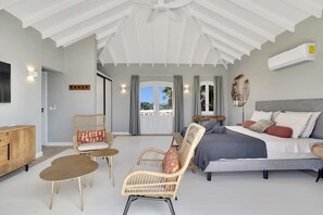 6 soverom, skrivebord, strykejern/-brett og wi-fi