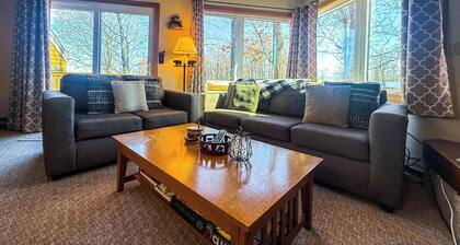 Liftside Loft - SI/SO Condo @ Jackson Creek!