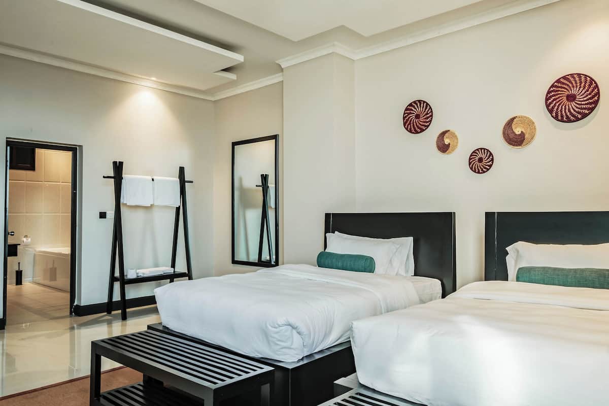 Deluxe-Doppel- oder -Zweibettzimmer, 2Â Einzelbetten, Nichtraucher, Badewanne