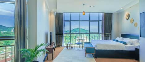 Doppia Executive, 1 letto king, non fumatori, vista montagna | Biancheria da letto di alta qualità, copriletto in piuma