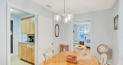 Classic little beach cottage on the mid-south end of St Simons Island.