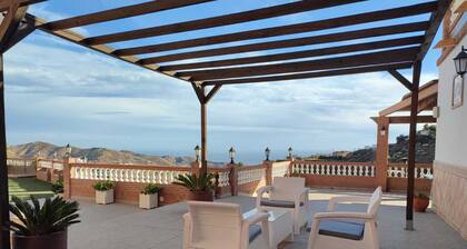 Fantastic villas for 16 people with complete privacy and sea views