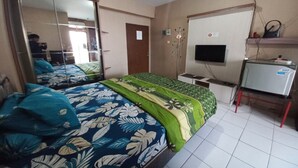 Deluxe Double Room | Meja, Wi-fi percuma, cadar katil 