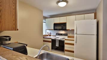 Kondominium, 1 kamar tidur | Dapur pribadi | Lemari es, oven, mesin pembuat kopi/teh, dan pemanggang roti