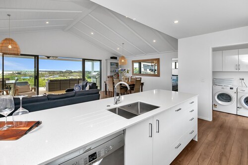 Seaglass - Karikari Peninsula Holiday Home