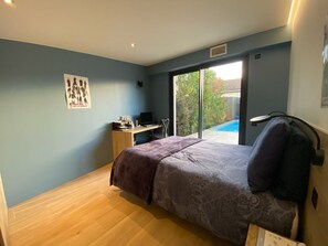 4 soverom, strykejern/-brett, wi-fi og sengetøy