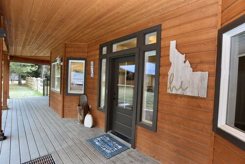 Renovare' - Pet friendly - Trailer parking - Hot tub - Fireplace