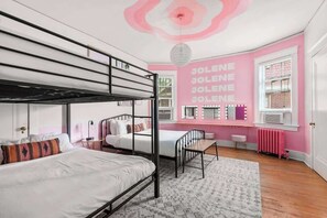 1 quarto, ferros/tábuas de passar roupa, Wi-Fi, roupa de cama