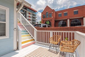 Terrace/patio - The Dolly House on Music Row - 7BR - Sleeps 22 (Nashville)
