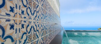 Villa Blue Sea Tower plus Guest Villa. Large Private Heated Pool. Table Tennis