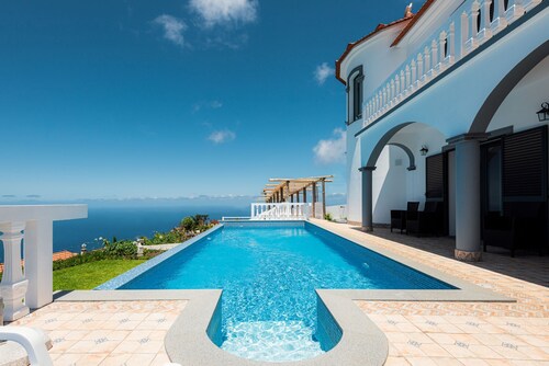 Villa Blue Sea Tower plus Guest Villa. Large Private Heated Pool. Table Tennis