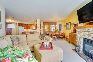 Interior - Ski-in/ski-out Brighton Condo w/ Pool & Hot Tub (Solitude)