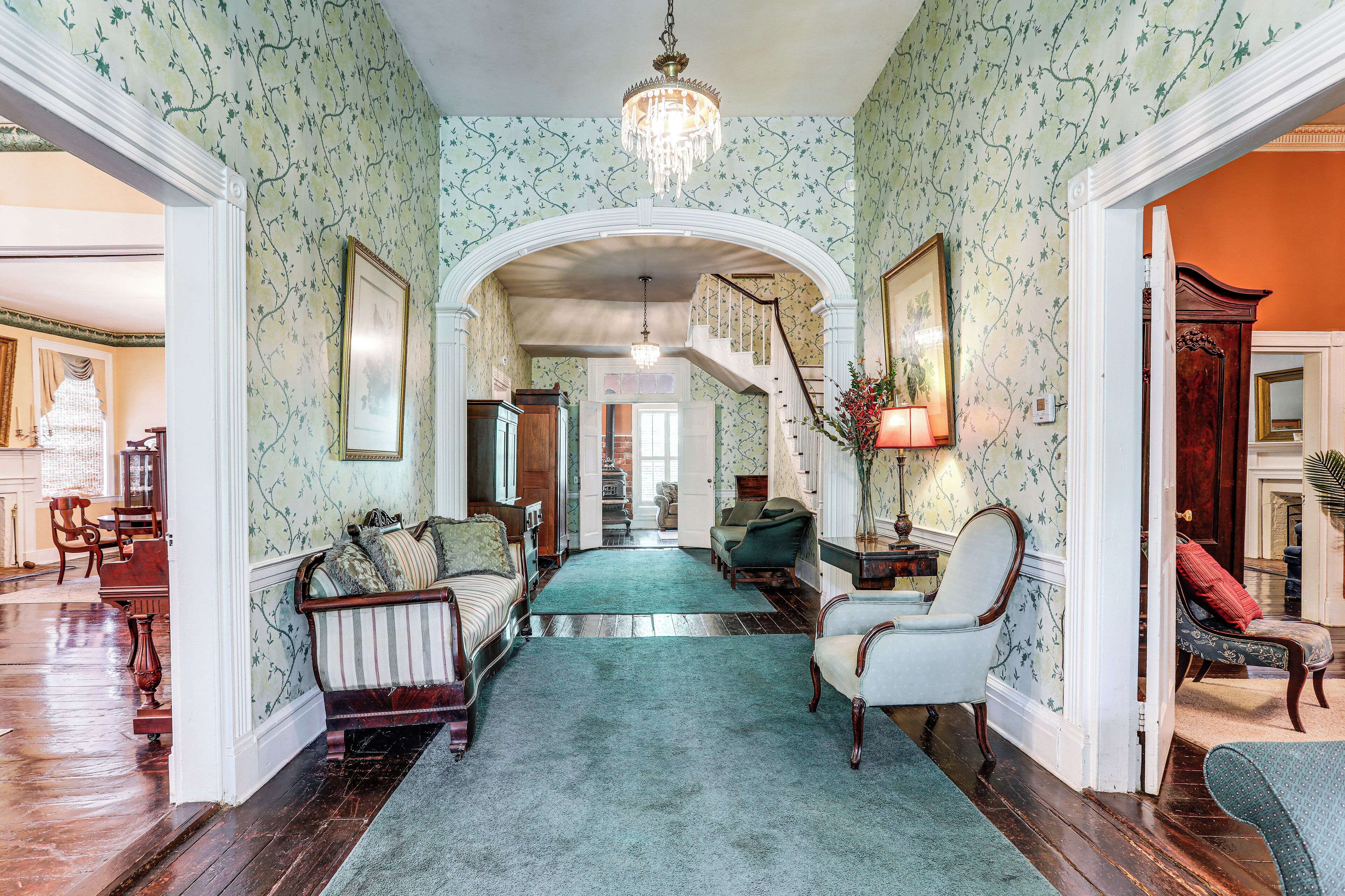 House (4 Bedrooms) | Interior