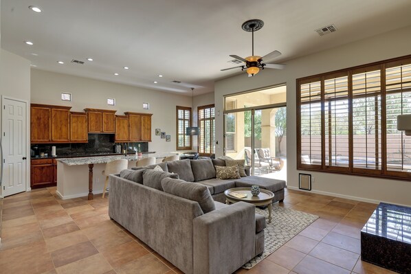 House (3 Bedrooms) | Interior