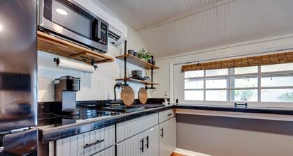 St Augustine Studio: Patio, Swing + 3 Mi to Beach