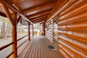 Terrace/patio - Lakefront Deerwood Home w/ Fire Pit & Grill! (Deerwood)