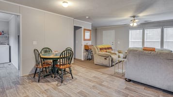 House (3 Bedrooms) | Bahagian dalam