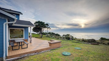 House (3 Bedrooms) | Front of property