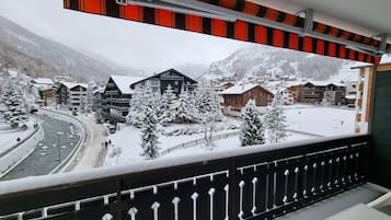 Comfort Apartment | Balcony view