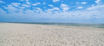 Family-friendly Pensacola Home < 1 Mi to Beach!