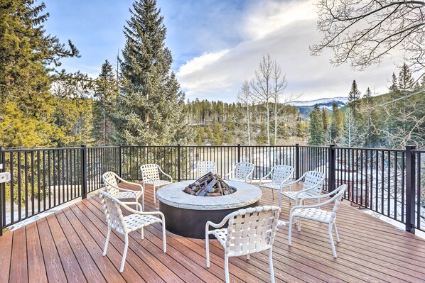 Terrace/patio - Ski-in/ski-out Winter Park Condo w/ Balcony! (Winter Park)