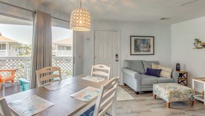 Apartment (2 Bedrooms) | Interior - NMB Condo: Walk to the Beach or Use the Pool! (North Myrtle Beach)