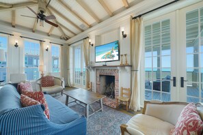 スマートテレビ、暖炉