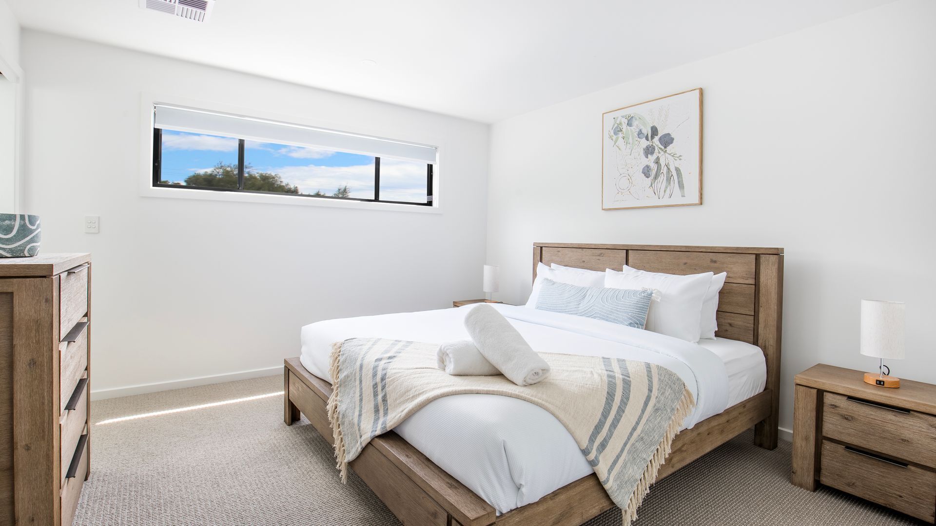 4 soveværelser, skrivebord, strygejern/strygebræt, weekendseng