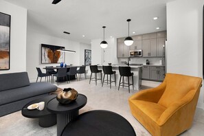 TV, video games, stereo - Noah's Nirvana | Cozy I-Drive home w Nintendo BR - mins to future Nintendo World (Orlando)