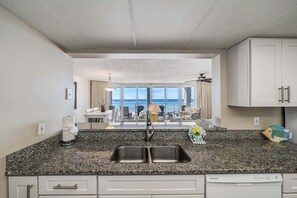 Interior - FREE Beach Service for 2, Golf & Tix! Long Beach Tower 3-303, Hot Tub & Pools (Panama City Beach)