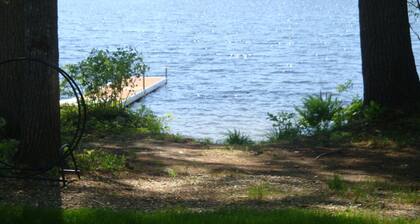 Charming cottage with stunning views and 180' of waterfront on Little Sebago.