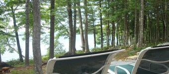 Charming and cozy Maine cottage with picturesque views of Sebago Lake!