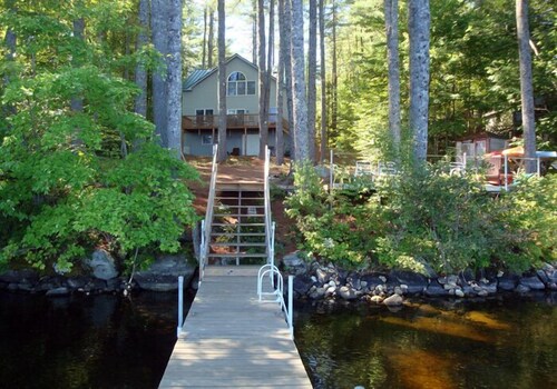 Cozy and contemporary waterfront home in tranquil area on Woods Pond.