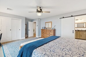 3 bedrooms, iron/ironing board, free WiFi