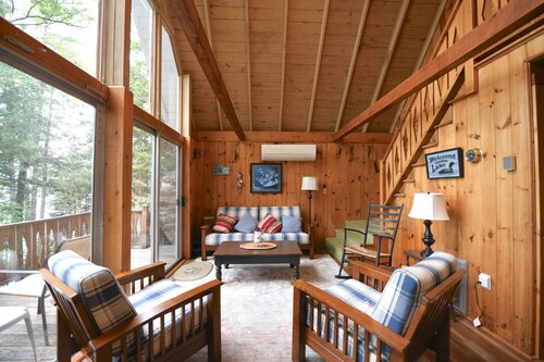 Charming lakefront retreat with stunning elevated views of Long Lake!