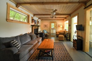 Smart TV, DVD player, stereo