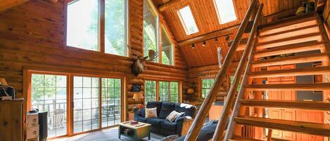 Smart-TV, peis og DVD-spiller