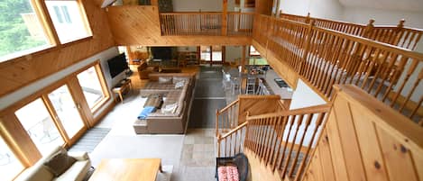 Smart TV, fireplace, DVD player