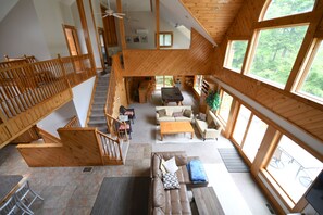 Smart TV, fireplace, DVD player