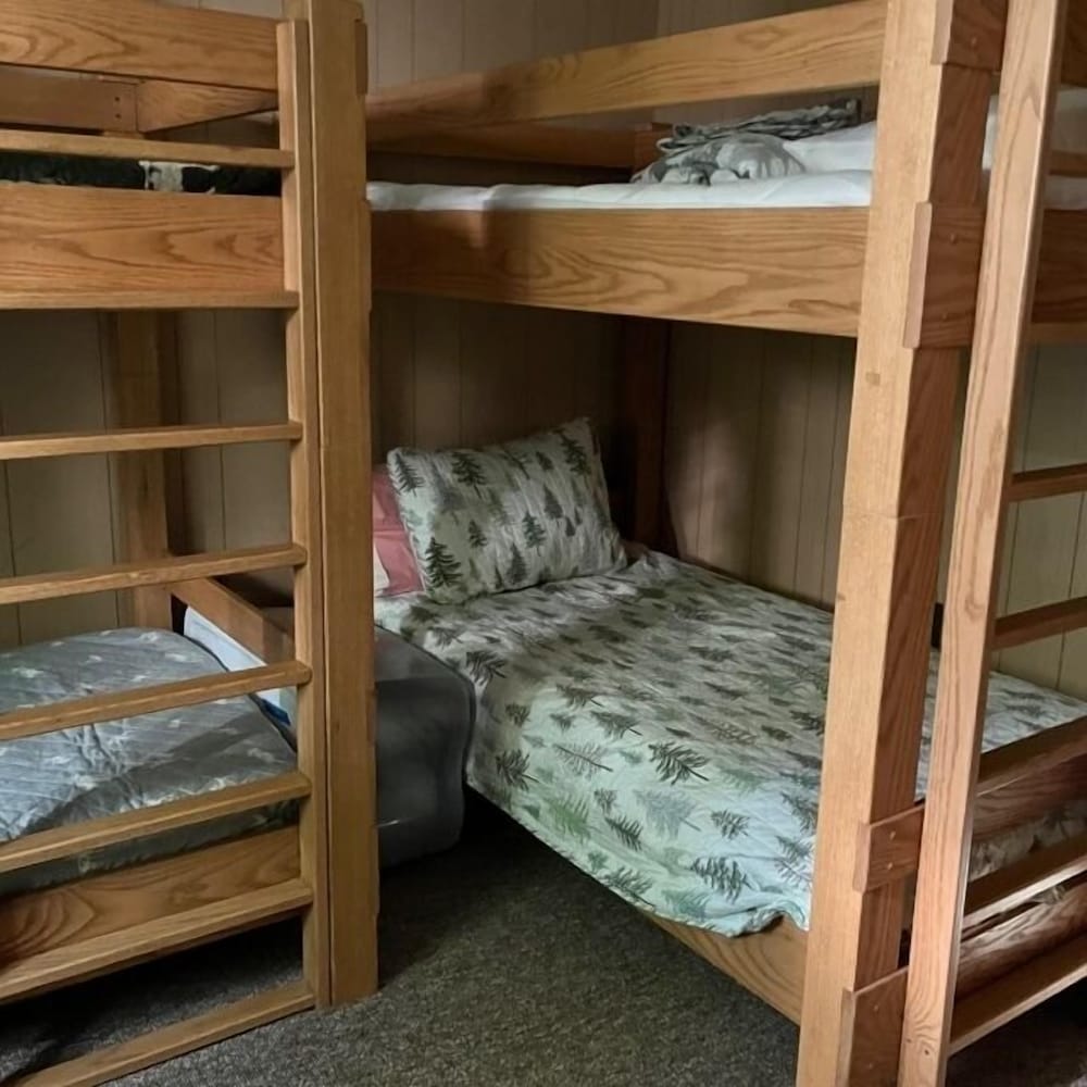 New for 2024! Artist's Haven with Spectacular Sunset Views on Frye