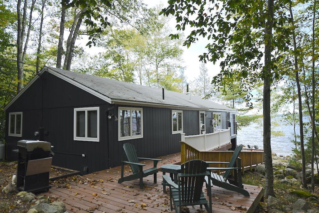 New for 2024! Artist's Haven with Spectacular Sunset Views on Frye Island!