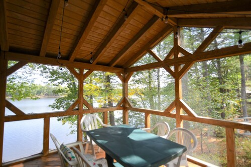 Family-Friendly Whitney Pond Retreat – Beach, Kayaks & Paddleboard