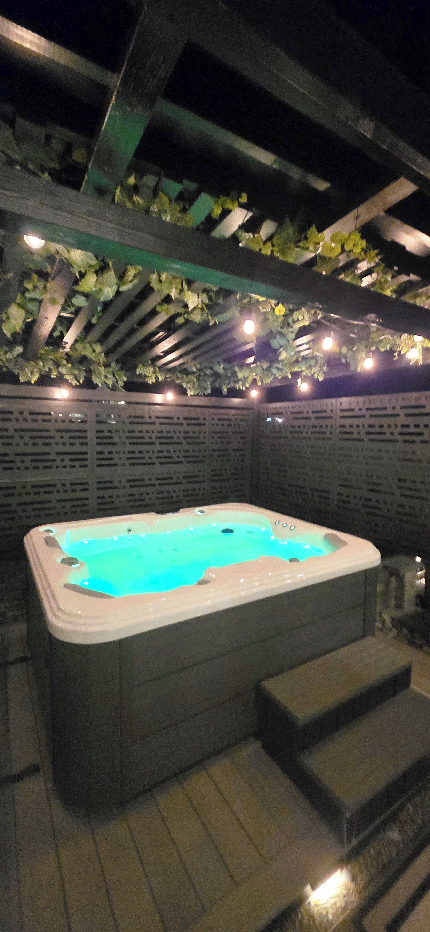 حمّام سباحة خارجي، حمّام سباحة مُدفَّأ