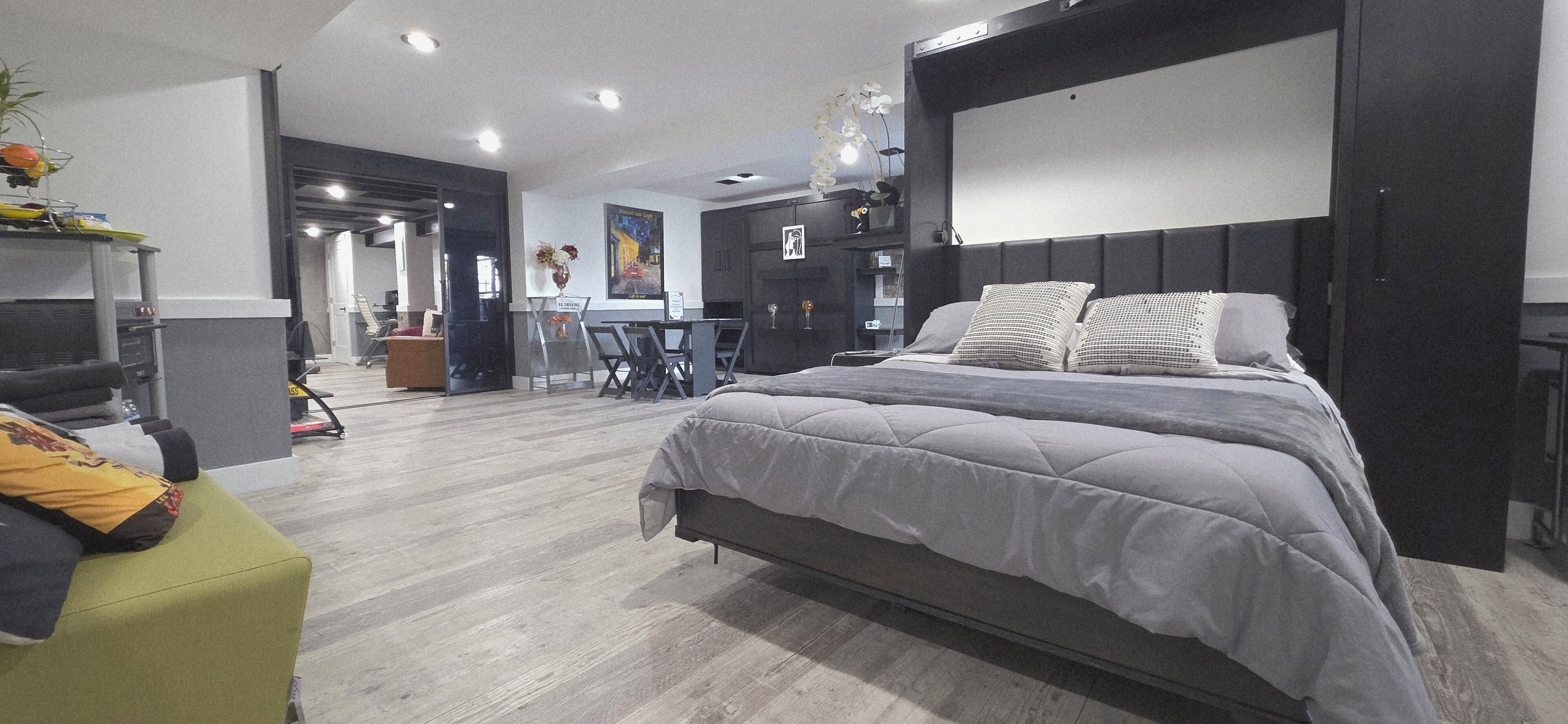 2 bedrooms, desk, iron/ironing board, free WiFi