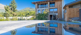 A chalet where the mountains speak