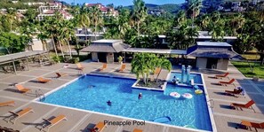 屋外プール、温水プール