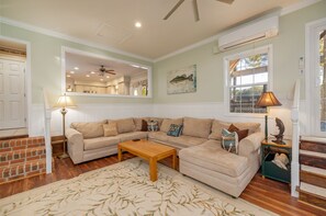 TV - Pretty Creek Retreat | Beautiful water views | Pet Friendly (Littleton)