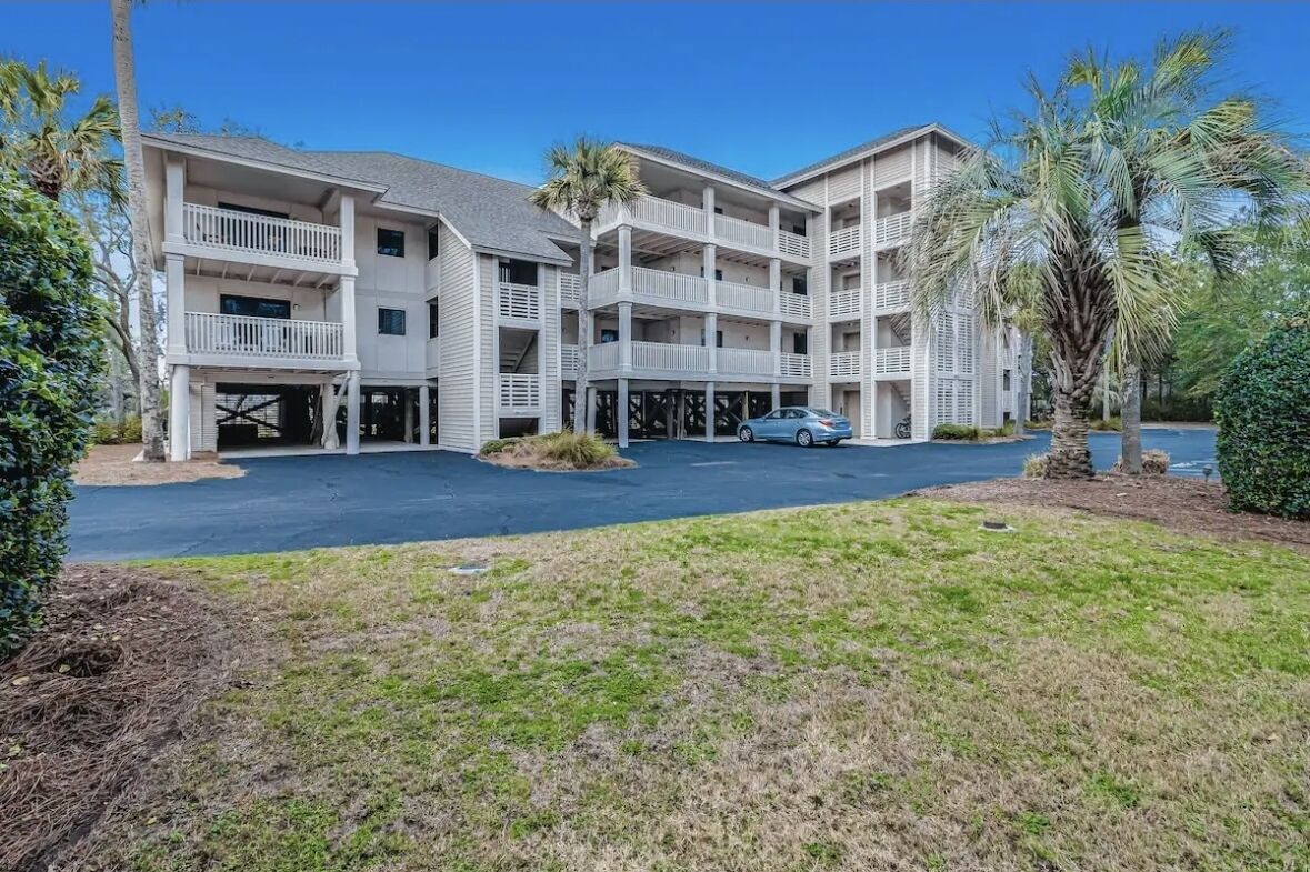 Third Floor End Unit- Please note there's an elevator included in this building.