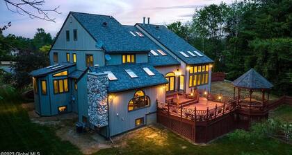 Luxury Mansion Rentals in Niskayuna, NY USA