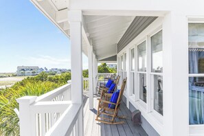 Property grounds - Southern Charm 5BR 4.5 BA Classic S. Beach Home Ocean & Sunset views BHI Club (Bald Head Island)